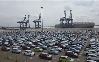 Lượng ô tô nhập khẩu nguyên chiếc giảm 18% trong tháng 4-2019