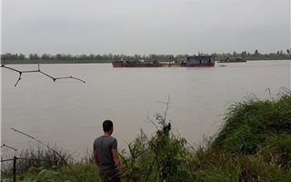 Xuân Trường (Nam Định): Bờ bãi tan hoang vì “cát tặc”