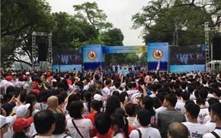 Hà Nội: Hàng nghìn người đi bộ quanh Hồ Hoàn Kiếm kêu gọi "Đã uống rượu bia - Không lái xe”