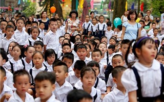 Hà Nội: Nghiêm cấm khảo sát để xếp học sinh vào lớp chọn