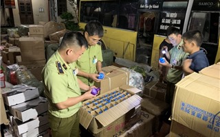 Lạng Sơn: Thu giữ số lượng lớn mỹ phẩm và bánh ngọt nhập lậu