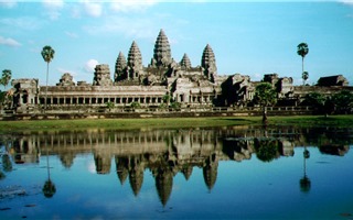 Lào, Campuchia làm du lịch "vượt mặt" Việt Nam