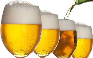 8 công dụng làm đẹp diệu kỳ từ bia