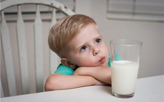 Điểm danh những người không được phép uống sữa