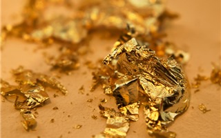 Cập nhật giá vàng hôm nay (25/7): Giá vàng trong nước hồi phục, chênh lệch thế giới "co" hẹp