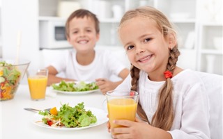 Bữa sáng thế nào là tốt nhất cho trẻ?