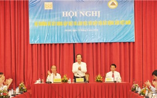Bộ trưởng Bộ Xây dựng gặp mặt và làm việc với Hiệp hội Bất động sản Việt Nam