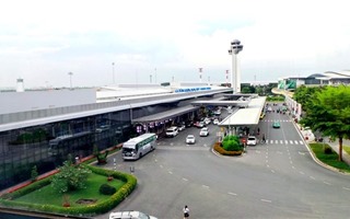 Sân bay Tân Sơn Nhất đạt 807 chuyến/ngày trong dịp cao điểm Tết Đinh Dậu