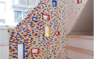 Trang trí nội thất độc đáo bằng đồ chơi Lego