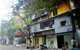 Tranh bích họa “làm mới” khu tập thể cũ ở Hà Nội
