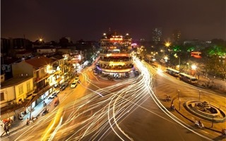  Phát triển kinh tế đêm ở Hà Nội: Thiên thời, địa lợi, nhân hòa