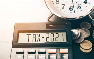 Thu thuế từ chứng khoán, chuyển nhượng BĐS tăng đột biến