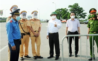 Bí thư Thành ủy Hà Nội trực tiếp kiểm tra, chỉ đạo biện pháp giảm ùn tắc tại cửa ngõ ra vào Thủ đô
