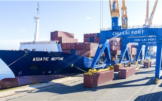 Lô hàng xuất khẩu đầu tiên năm 2021 từ cảng Chu Lai