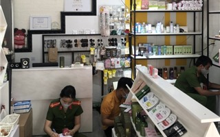 Quảng Bình: Tạm giữ gần 100 sản phẩm mỹ phẩm không có hóa đơn, chứng từ