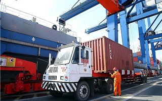 8 tháng, xuất nhập khẩu hàng hóa ước đạt 497,64 tỷ USD