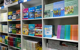 Sách giáo khoa tái bản đã có sẵn tại các cửa hàng