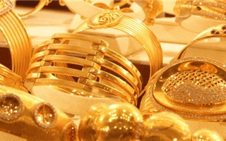 Giá vàng ngày 31/5: Vàng thế giới tăng nhẹ khi đồng USD và lợi tức trái phiếu kho bạc giảm