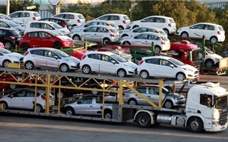 Lượng ô tô nhập khẩu tăng mạnh