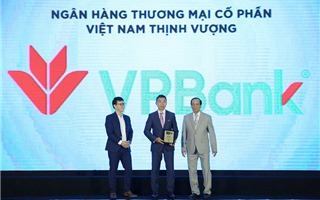 VPBank lọt \"Top 50 công ty kinh doanh hiệu quả nhất Việt Nam\"