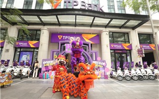 TPBank gửi triệu quà may tri ân khách hàng nhân dịp kỷ niệm 15 năm thành lập