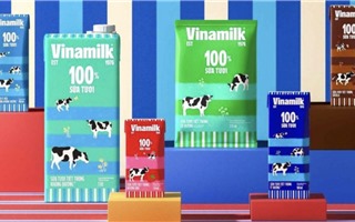 Bắt gặp các sản phẩm được thay “áo mới” đầu tiên của Vinamilk tại nhà máy