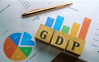 ADB hạ dự báo tăng trưởng GDP Việt Nam 2023 xuống 5,8%