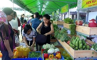 Hà Nội: 13.334 cơ sở ký cam kết sản xuất kinh doanh nông sản an toàn tại chợ