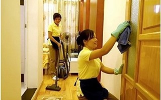 Đỏ mắt tìm dịch vụ vệ sinh nhà cửa cuối năm