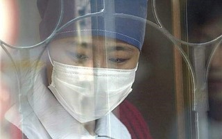 Nghi 2 người mắc viêm phổi cấp từ Trung Quốc, Bộ Y tế nâng mức cảnh báo