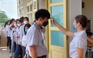 Học sinh THCS, THPT của Hà Nội đi học trở lại từ ngày 4/5