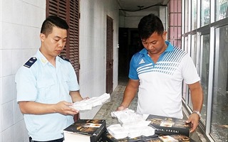 Bắt giữ 1.200 chiếc bánh Trung thu nhập lậu từ Trung Quốc