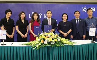 Công ty CP BĐS Tập đoàn Tân Á Đại Thành và MBBank ký kết hợp tác toàn diện