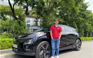 Mua VinFast VF 7: lãi cố định, 0đ đối ứng, sạc free 3 năm