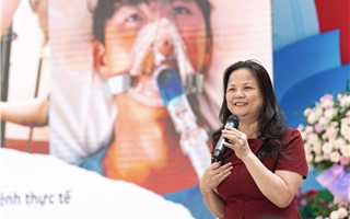 Chuyên gia cảnh báo về ‘đại dịch khói trắng’ học đường 