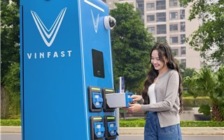 Tủ đổi pin khắp nơi, hậu mãi 5 sao, người Việt tự tin đổi sang xe điện 