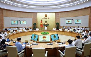 Thủ tướng yêu cầu khẩn trương hoàn thiện các dự án luật trình Quốc hội