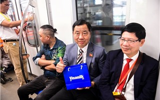 Hàng nghìn sản phẩm Vinamilk "theo chân" kiều bào trả nghiệm tuyến metro 