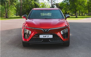 VinFast VF 7 - “cân” đa địa hình, xóa tan mệt mỏi trên những hành trình xa