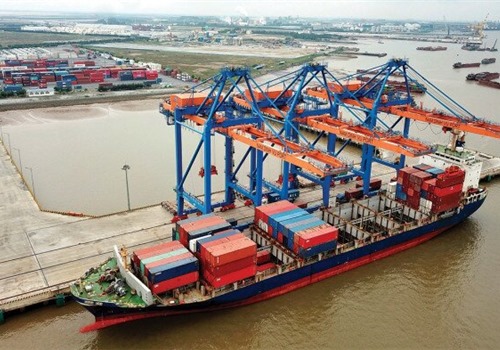 Từ 1/4/2022, TP HCM bắt đầu thu phí cảng biển