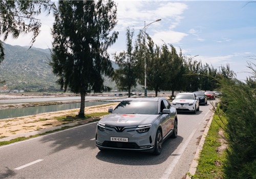 Chủ xe: VinFast VF 8 đáng giá, vận hành yên tâm