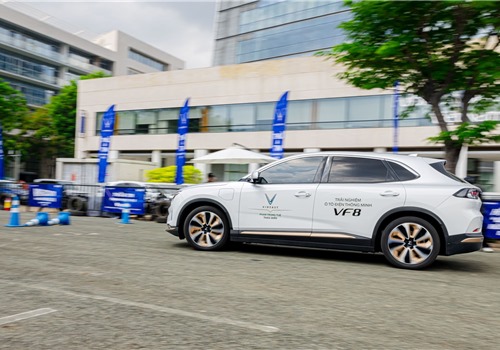  Giải mã lý do VinFast VF 8 thống trị phân khúc SUV 5 chỗ 