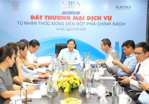 Tọa đàm “Đất thương mại dịch vụ - Từ nhận thức đúng đến đột phá chính sách”