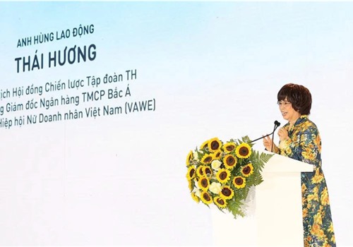 Tấm lòng người mẹ và khát vọng “Vì tầm vóc Việt” của Thái Hương
