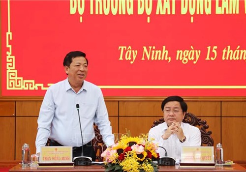 Bộ trưởng Bộ Xây dựng làm việc với Tây Ninh về giao thông, nhà ở xã hội