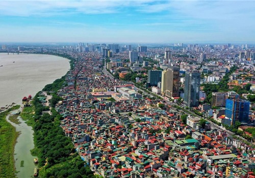 Nhà phố Hà Nội đối mặt áp lực kép từ quy hoạch và giá cao 