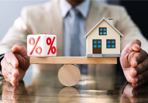 Lãi tiết kiệm 10% hay BĐS cho thuê 3-4%: Đâu là nước đi thông minh?