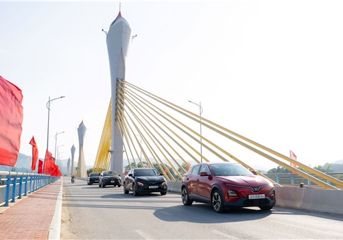 “Món hời” phân khúc B-SUV: VinFast VF 6 chinh phục cả chuyên gia quốc tế 