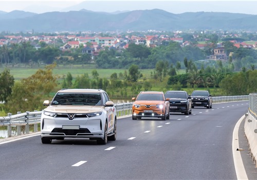 Chủ xe VinFast: Bill bảo dưỡng quá rẻ, hậu mãi 5 sao