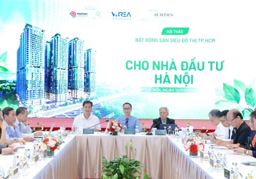Hội thảo "Bất động sản siêu đô thị TP.HCM: Thời cơ vàng cho nhà đầu tư Hà Nội" 